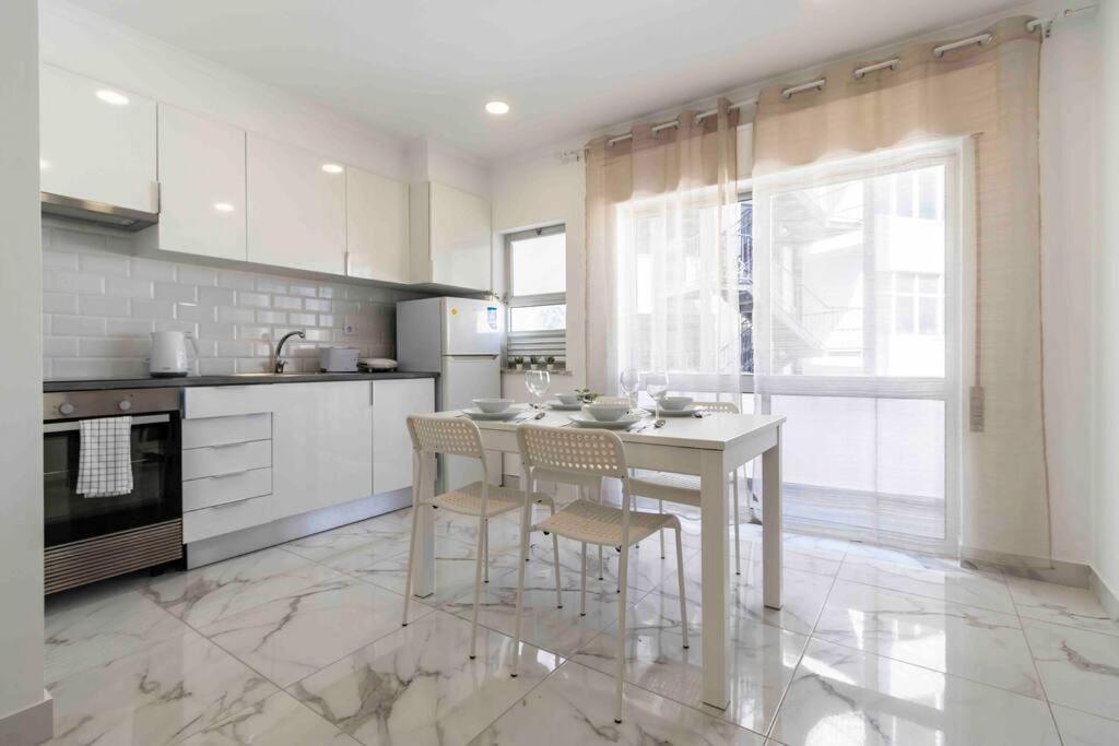 Modern Apartment Beach View Armação de Pêra Exteriér fotografie